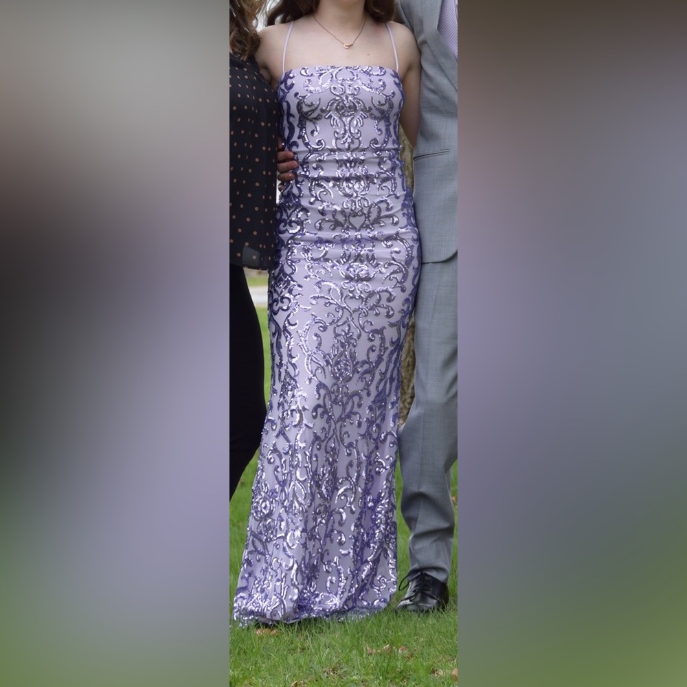 Purple Sequined Prom Dress size XS from Windsor
Like NEW- worn one time